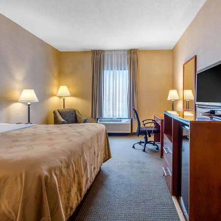 Quality Inn&Suites Benton - Draffenville Exterior foto