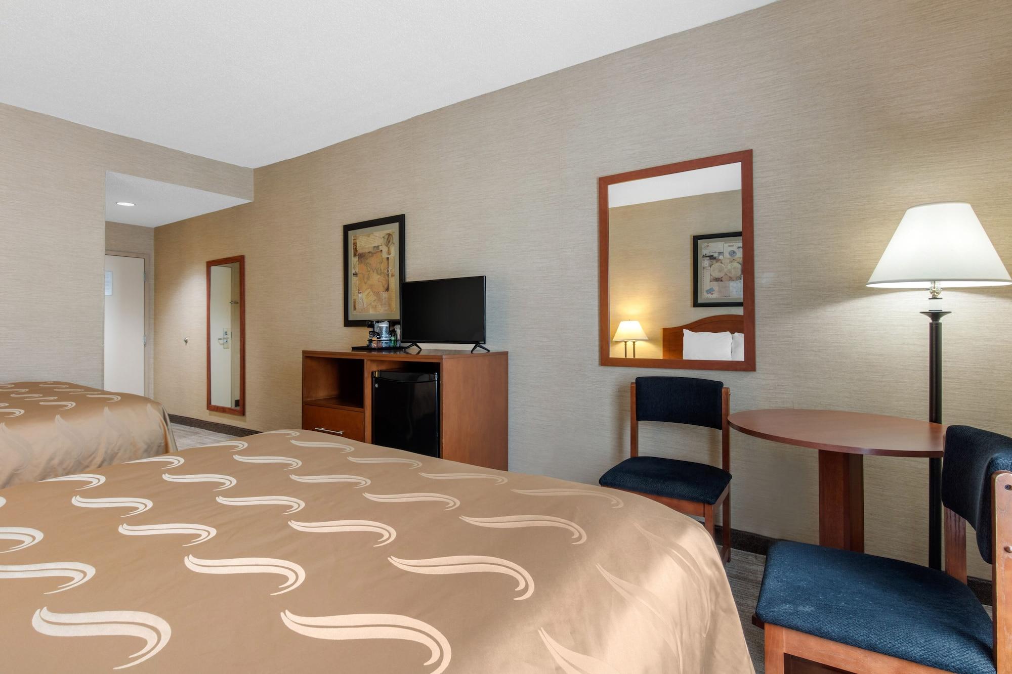 Quality Inn&Suites Benton - Draffenville Exterior foto