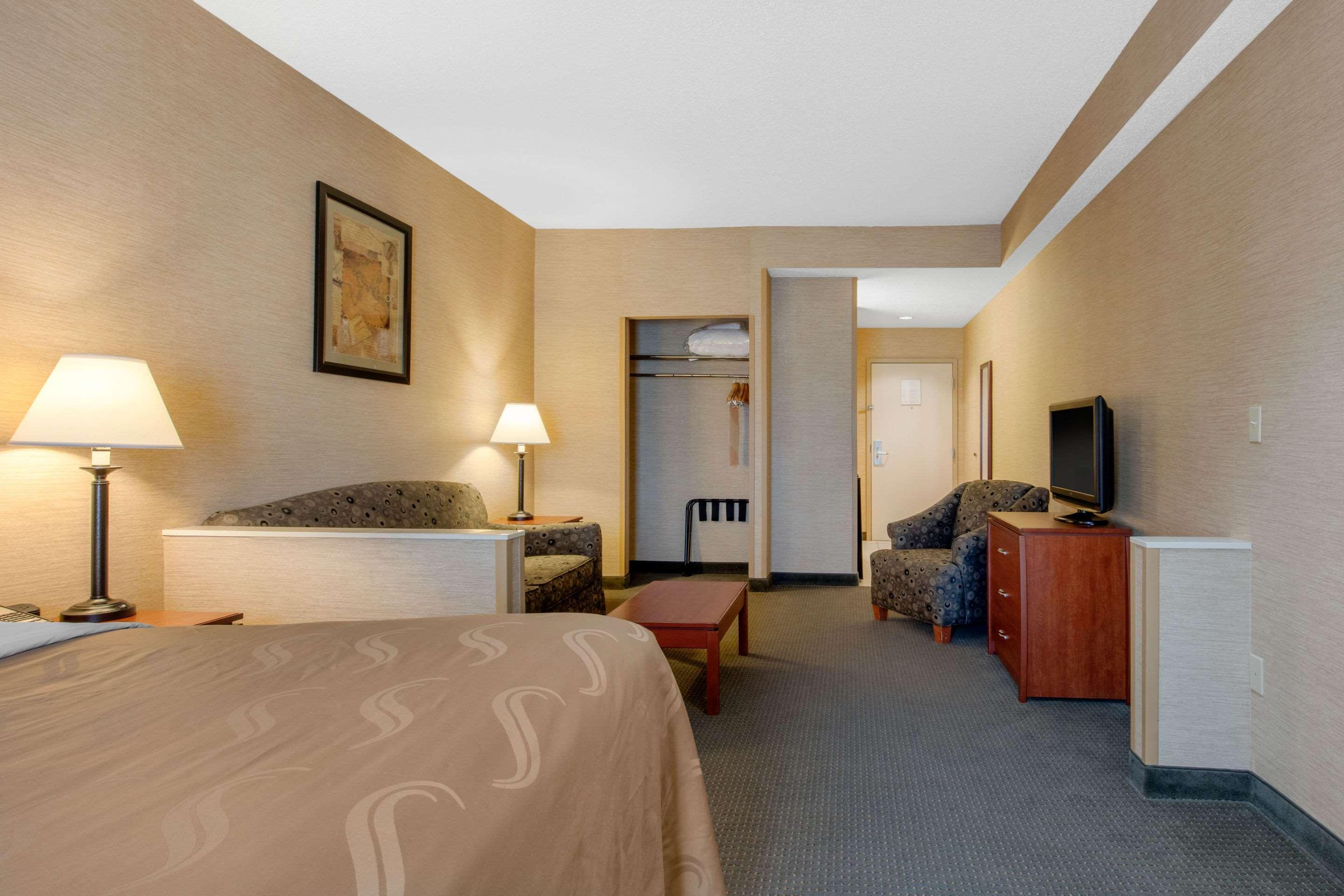 Quality Inn&Suites Benton - Draffenville Exterior foto