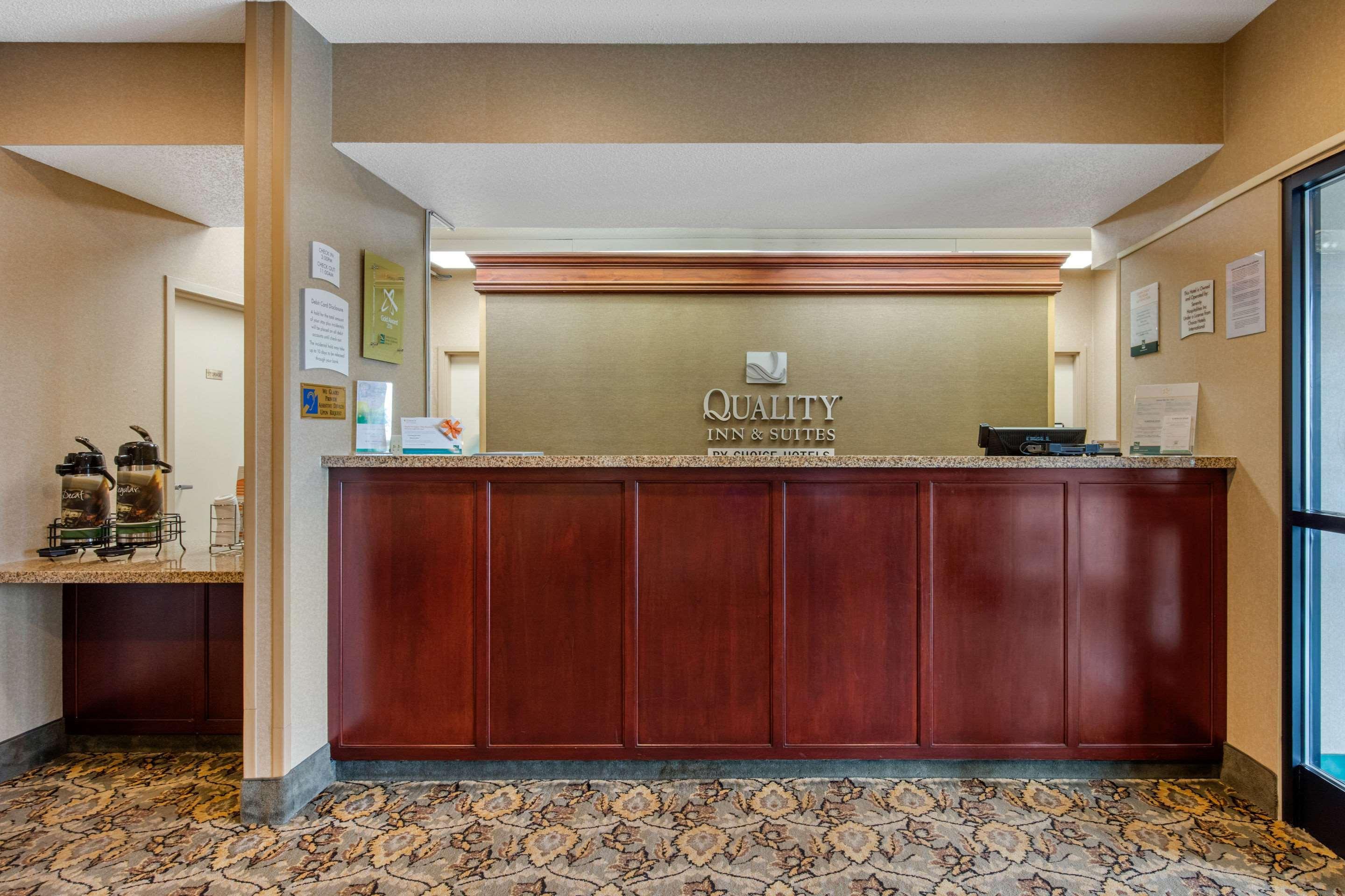 Quality Inn&Suites Benton - Draffenville Exterior foto